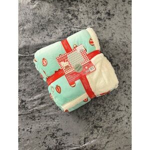 Hello Kitty Sherpa Blanket